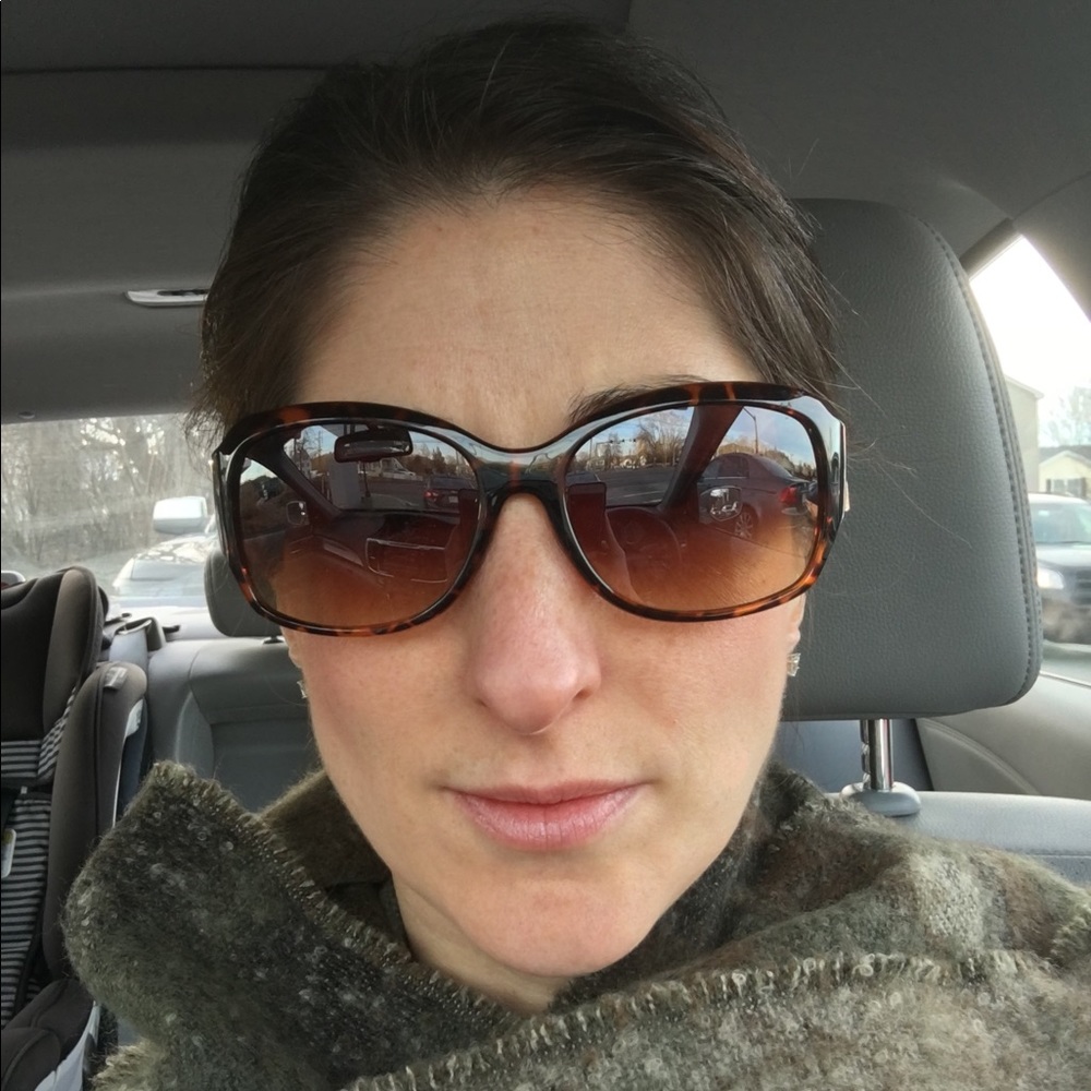 Meet your Posher, Jenn